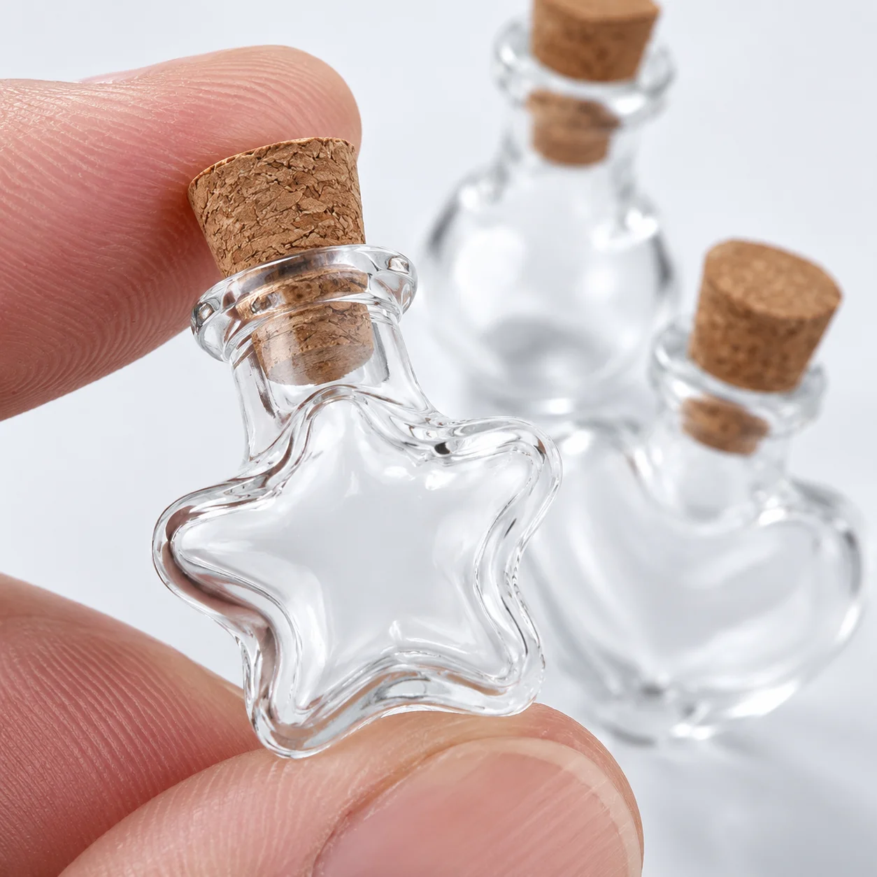 10 Stück Kleine Klare Glas-Wunschfläschchen mit Holzverschlüssen, Gemischte Formen, Mikrobehälter für Schmuckdekoration und Präsentation – Detail 1