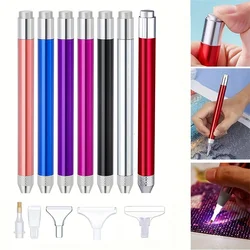 Kit di penne per pittura a diamante a LED con penna a diamante leggera 5D Light Up Pens per pittura diamante arti unghie accessori per artigianato fai da te