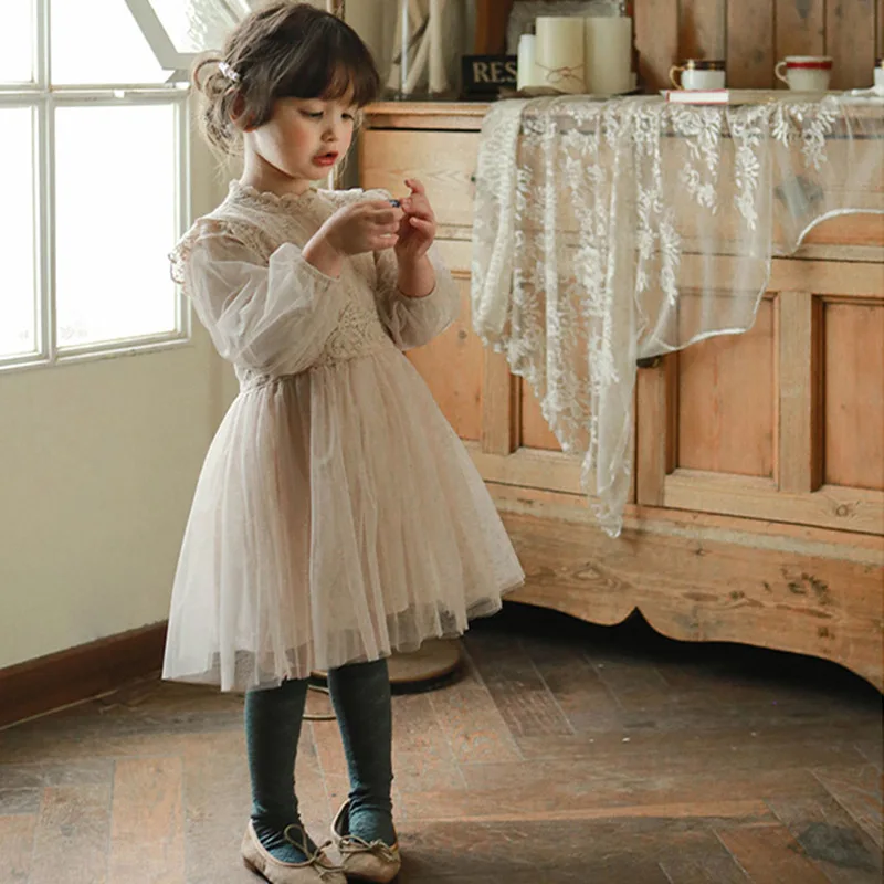

Girls clothing Strawberry Hill Korean Children's Clothing French Lantern Sleeve Chiffon Dress Girls Autumn Dress