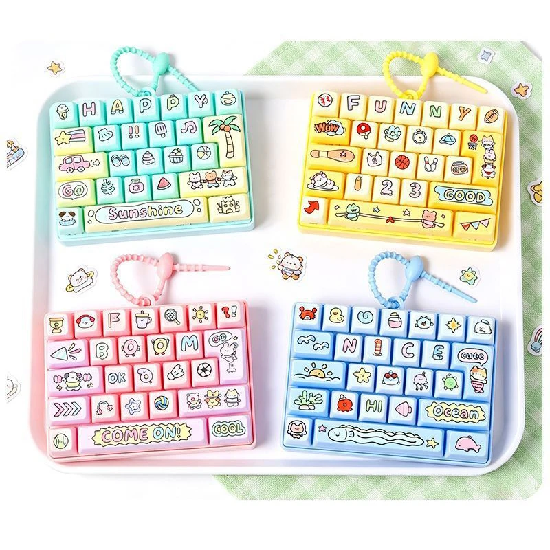 26 Grid Keycap Clicker Anti Stress Fidget Keyboard Keychain Decompression Button Hand Relax Party Favor Gift Toy Bag Pendant