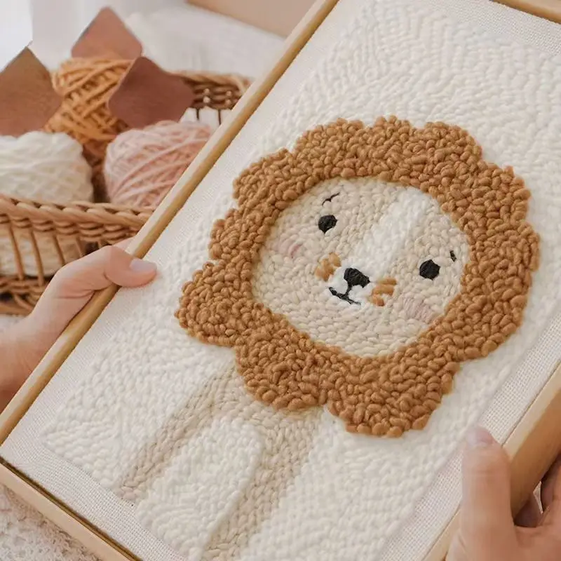 Complete Punch Needle Kit Cute Lion Rug Yarn Hooking Beginner Set With Magic Embroidery Needle Pen for Kids Adults Craft Gift