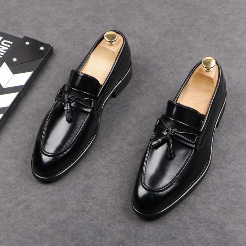 

brand designer men fashion wedding party dress genuine leather tassels shoes slip-on driving shoe black breathable loafers mans