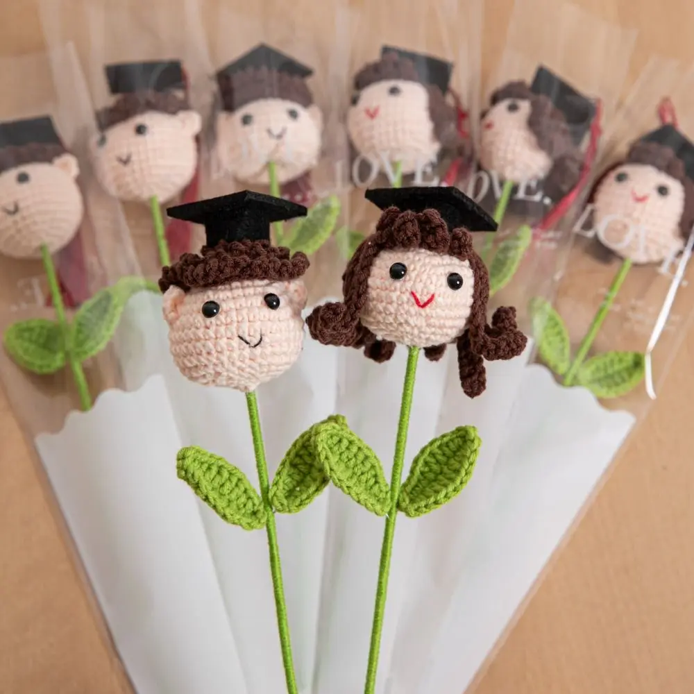 قبعات الدكتوراه التخرج محبوك زهرة اليد المنسوجة الغزل الاصطناعي المنسوجة التخرج زهرة باقة الكروشيه تصميم وهمية DIY بها بنفسك