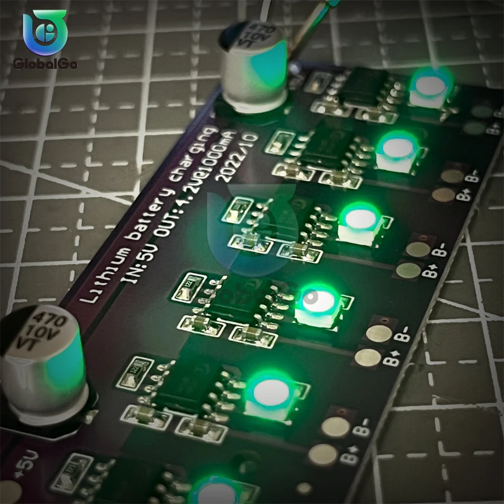 Módulo de carga PCB, placa de circuito, cargador, matriz, entrada de 5V para batería de litio de 18650 4,2 V, accesorios para patinete eléctrico