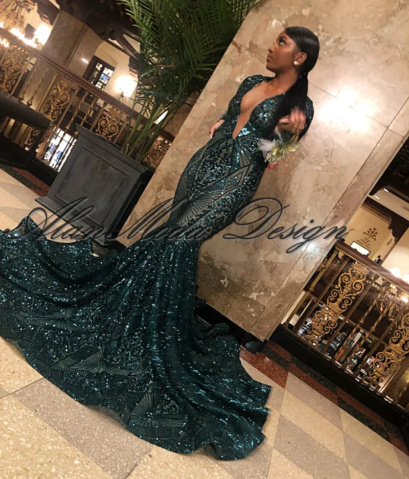 Sexy Mermaid Prom Dresses Long Sleeve 2024 Sheer Sparkly Emerald Green Sequined Black Girls Evening Gala Party Gowns Customized