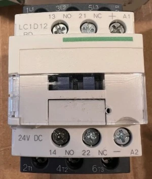

Brand New LC1D12BD Contactor 3P(3NO) AC-3/AC-3e, 12A, 24V DC coil screw clamp terminals Expedited shipping
