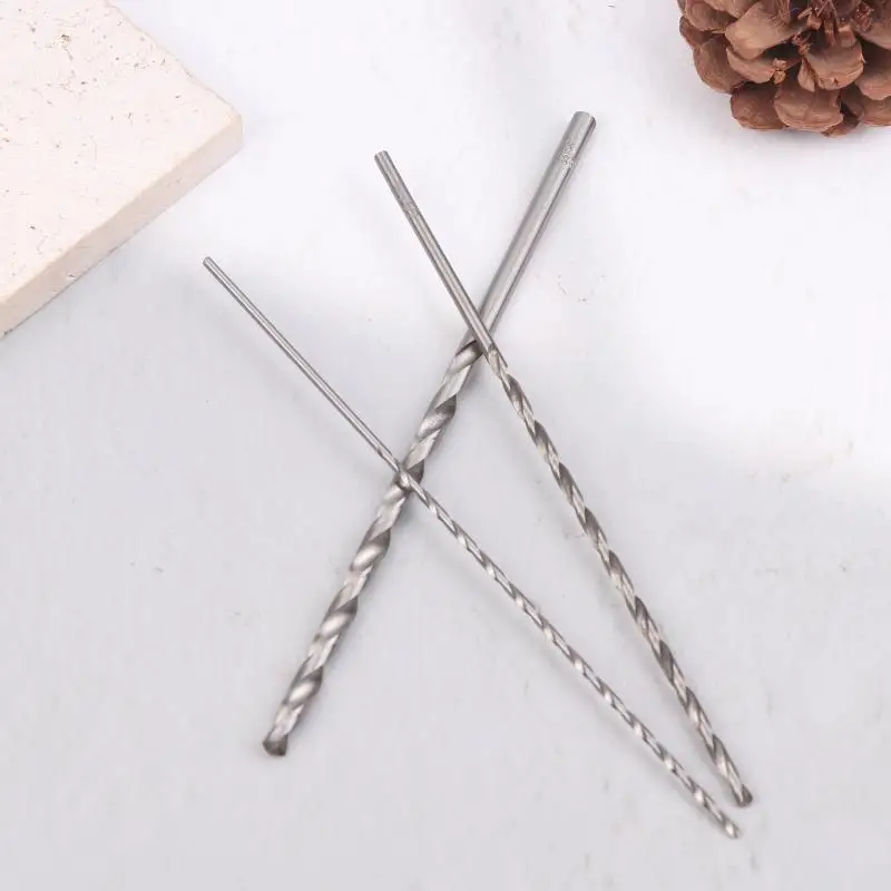 

5Pcs Twist Drill Bit Set, Sizes 2mm 3mm 3.5mm 4mm 5mm, Suitable for Deep Hole Drilling on Wood, Plastic, Alloy and Metal