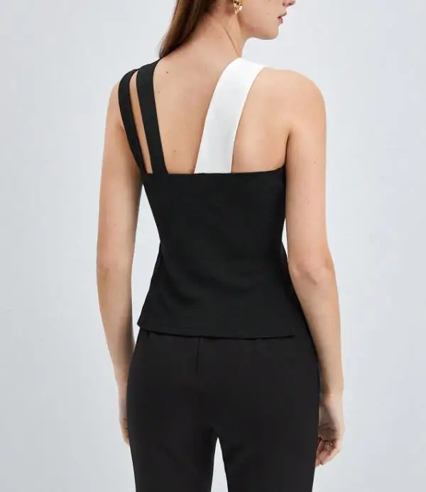 سترة نسائية 2026 ربيع التخسيس جديد عصري متباين اللون عبر الربط خط كشكش هيم ضيق المناسب سترة دون أكمام