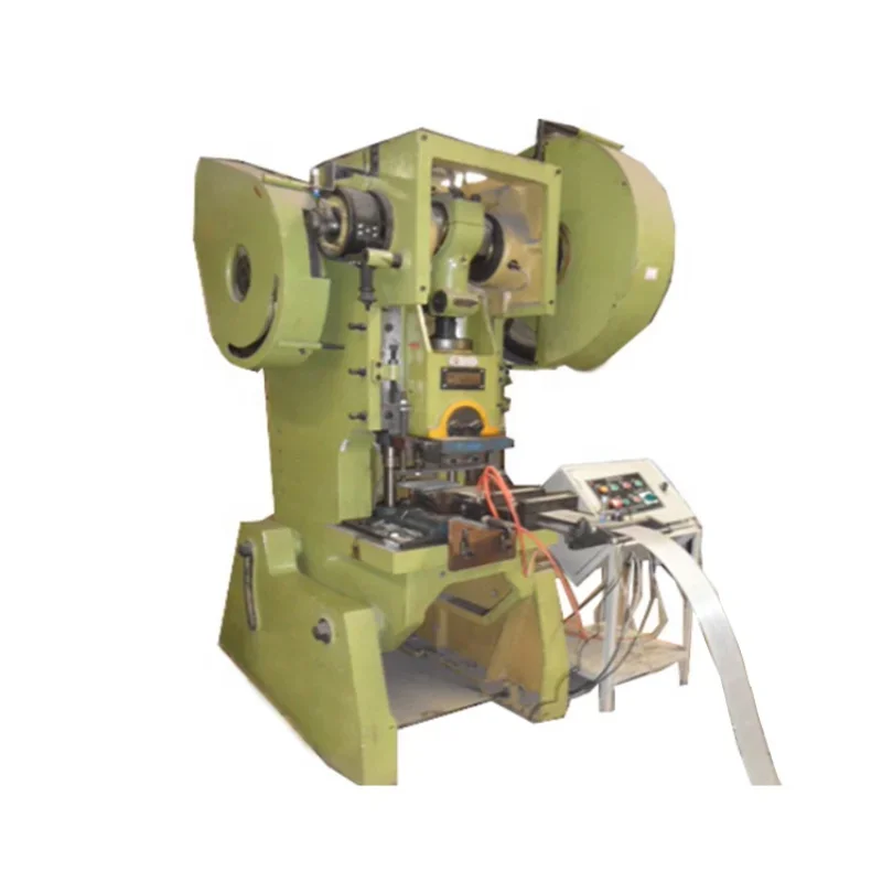 Yugong   5 Strips PLC Control High Speed Automatic Stainless Steel Concertina Razor Barbed Wire Mesh Fence Making Machine