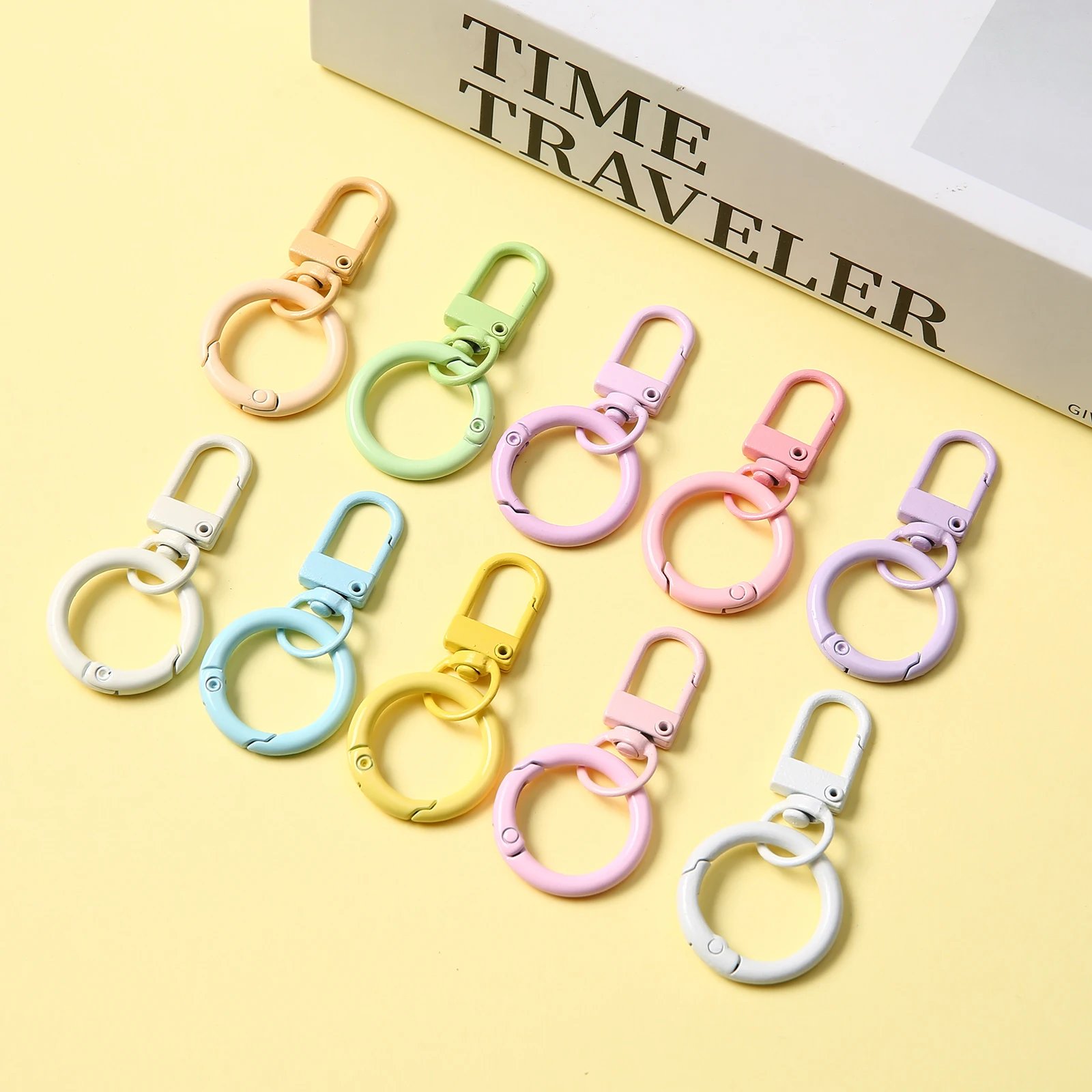 Candy Color Painted Metal Rotating Spring Key Ring Buckle Mini Carabiner Clasp for DIY Key Chains Handbag Pendant