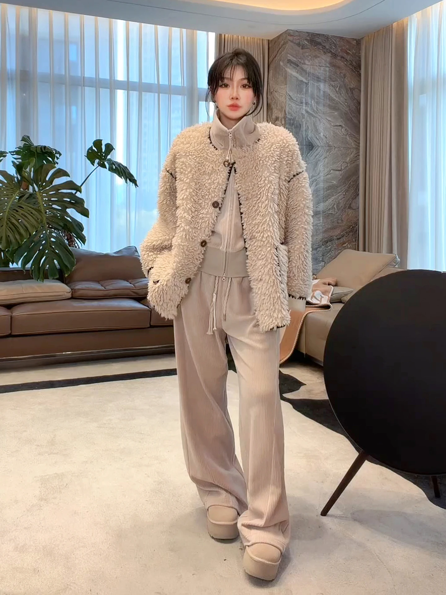 

Теплая куртка из искусственного меха Teddy Faux Fur Jaet OS Silhouette с вышивкой, модная верхняя одежда ME【ell Roll】MESA5 для женщин