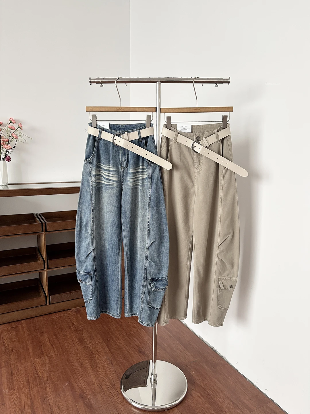 

Женские джинсы с высокой талией, свободного кроя, модные, с эффектом потертости, широкие штанины, весна-лето, новинка, корейский стиль, удобные для повседневной носки