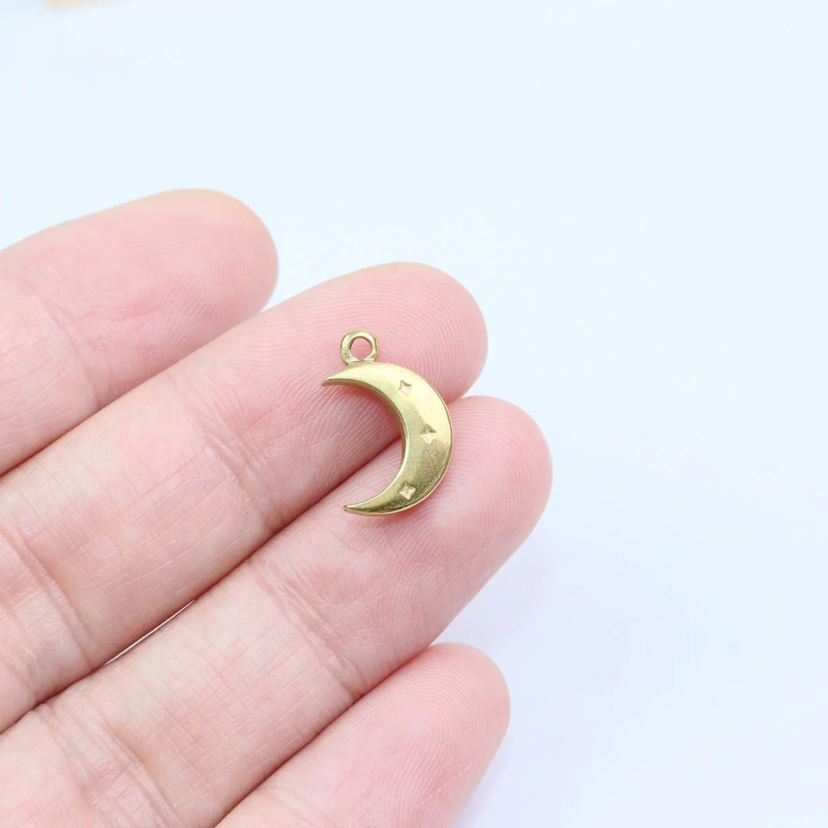 5pcs Wholesale Casting Stainless Steel Moon Coin Charms Pendant DIY Necklace Earrings Bracelets Unfading Colorless