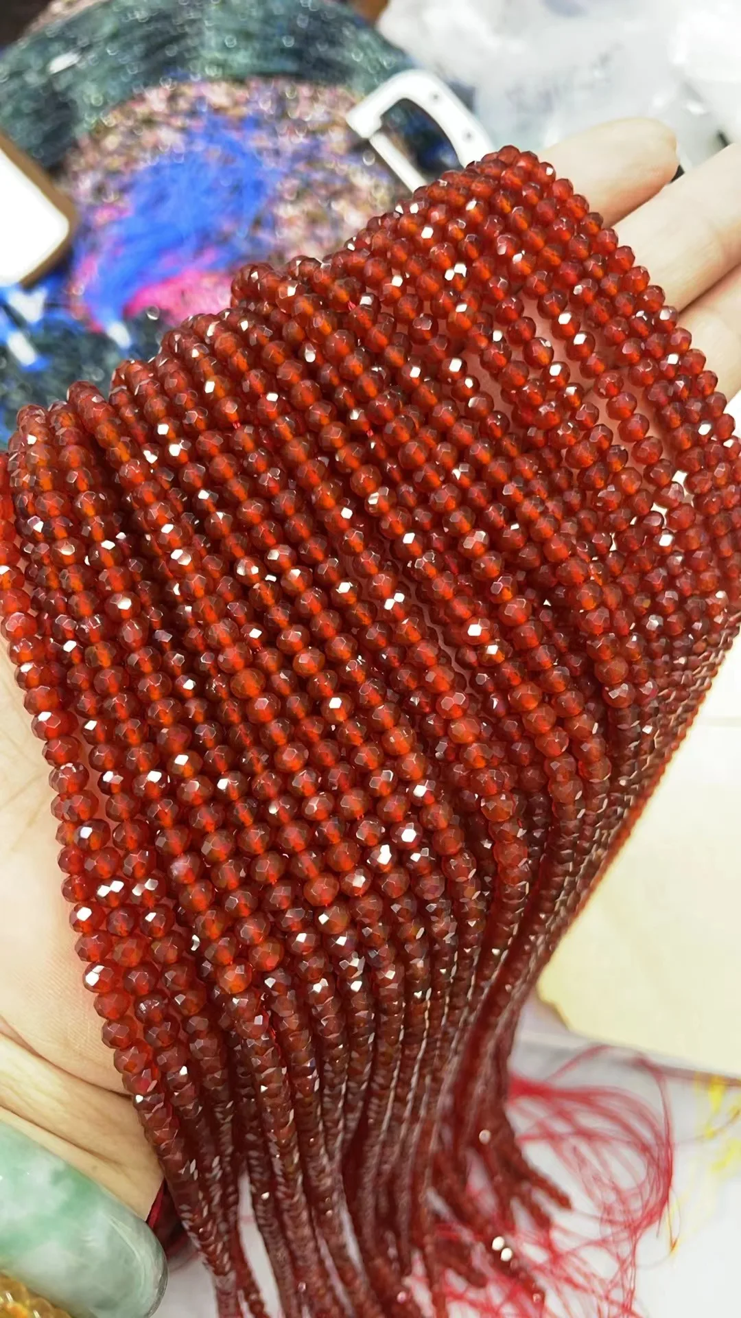 

Wholesa Natural Red agate Cut face Rondelle 3x4mmLength Dagree 39cm