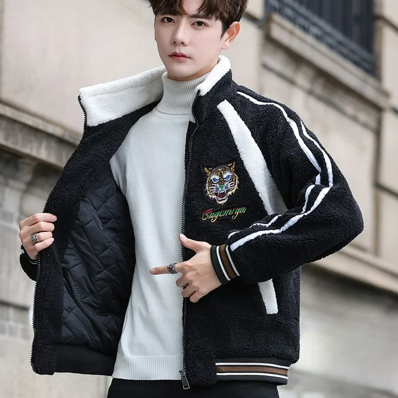 Colletto alla coreana Capispalla caldo Giacca patchwork casual allentata maschile alla moda Cappotto in pile berbero Uomo invernale Ispessimento foderato in pile