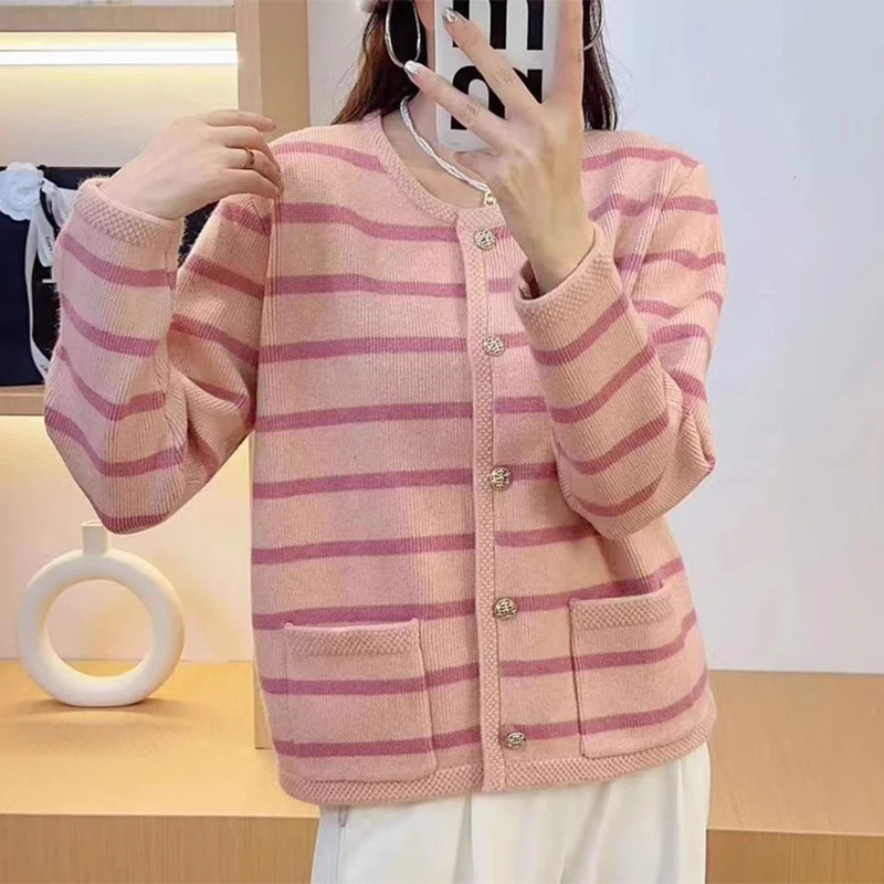 

2024 Korean Striped Sweater For Women Autumn Winter New Contrasting Color Knitted Cardigans Chic Long Sleeved Round Neck Tops