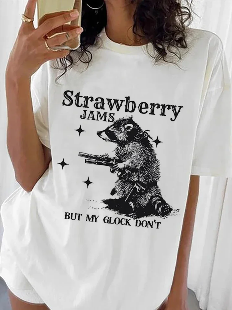 

Retro Cute Raccoon Printed Casual Cartoon Short Sleeve Women's Fashion Style Printed Beautiful T-Shirt Top Pattern T-Shirt