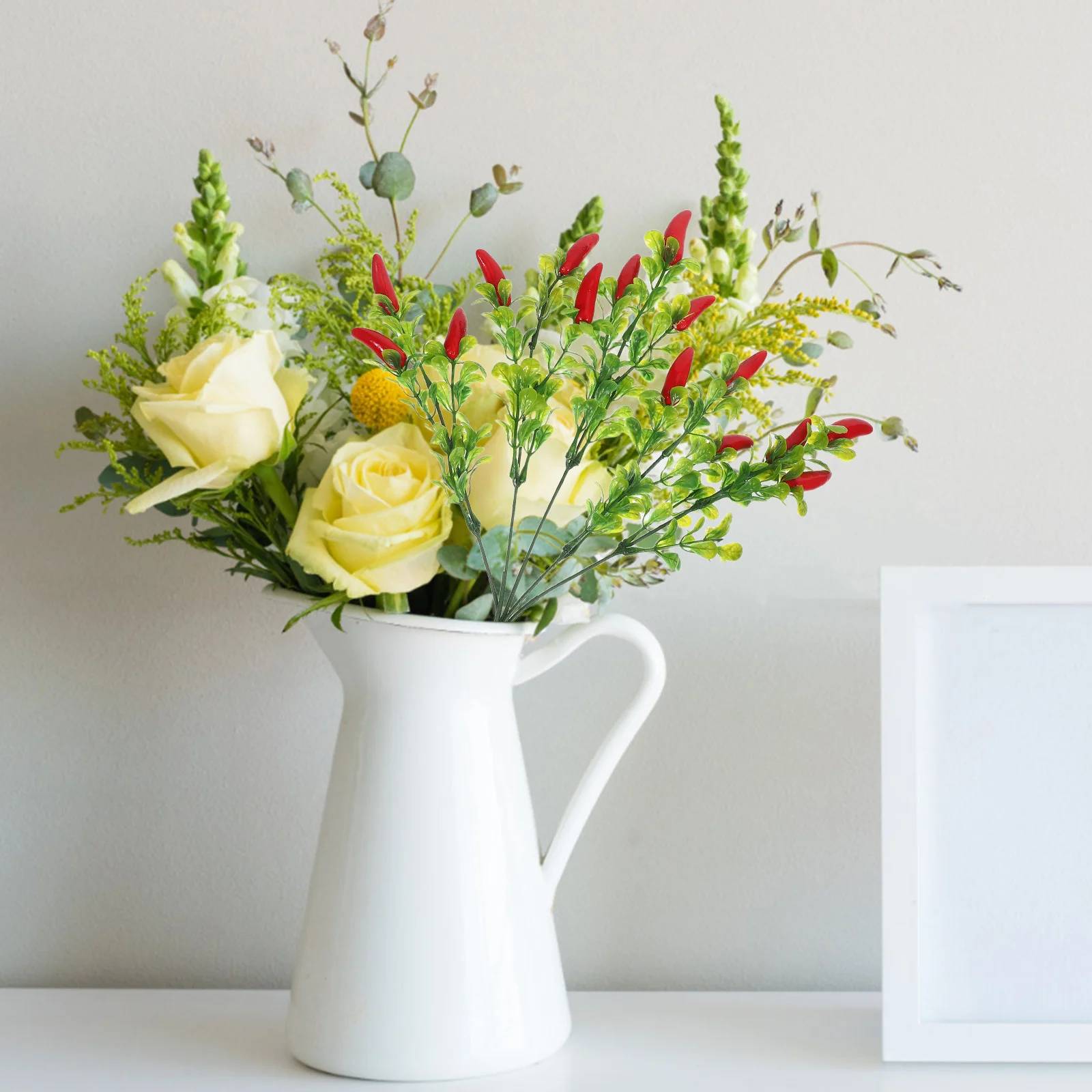 3 قطعة ينبع الفلفل الحمراء الصناعية باقة فلفل اصطناعي واقعية سيقان محاكاة بلاستيكية لترتيبات الزهور ذاتية الصنع ديكور المنزل