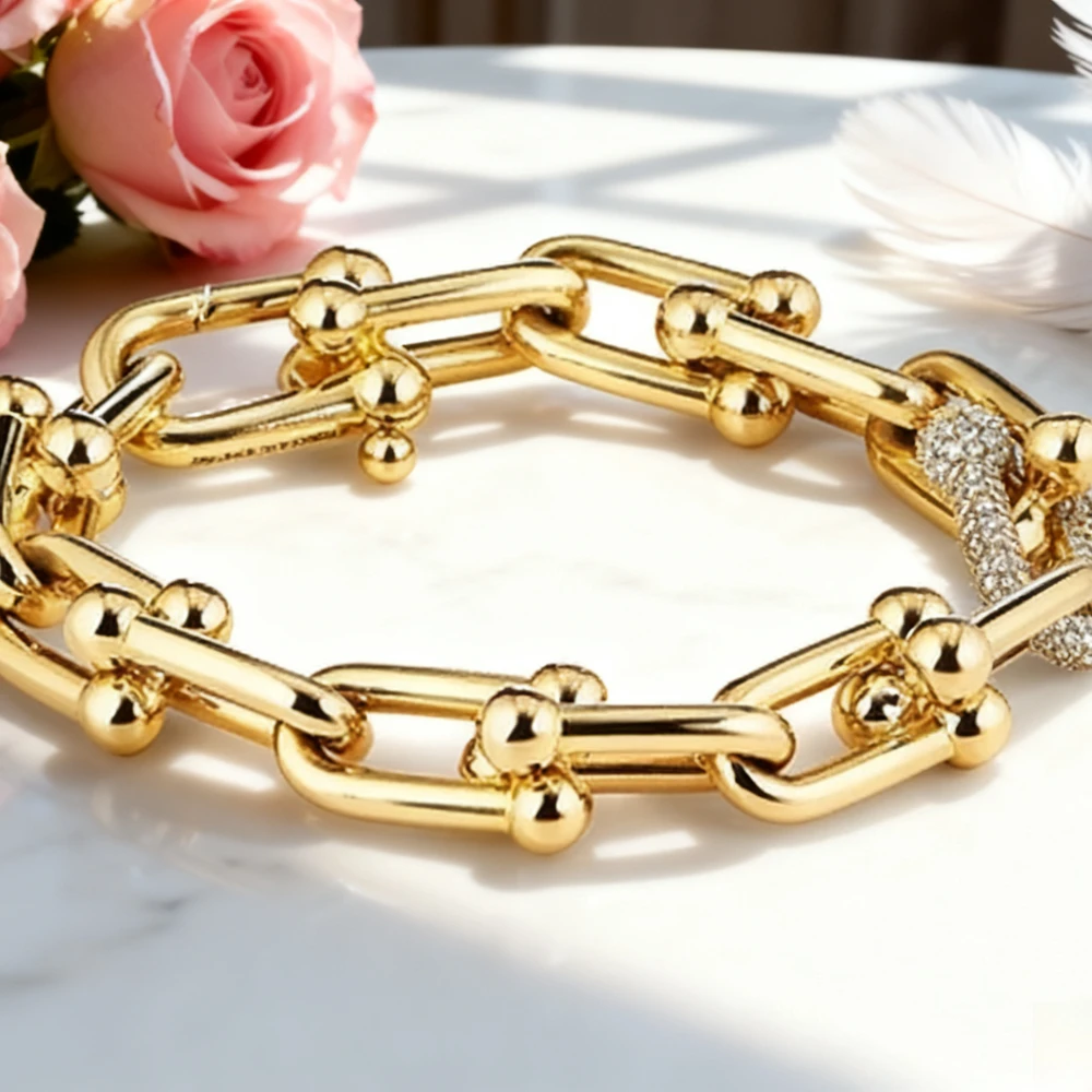 

European and American style layered hip-hop diamond studded horseshoe buckle hollow chain neutral bracelet 2025 Trendy Jewelry