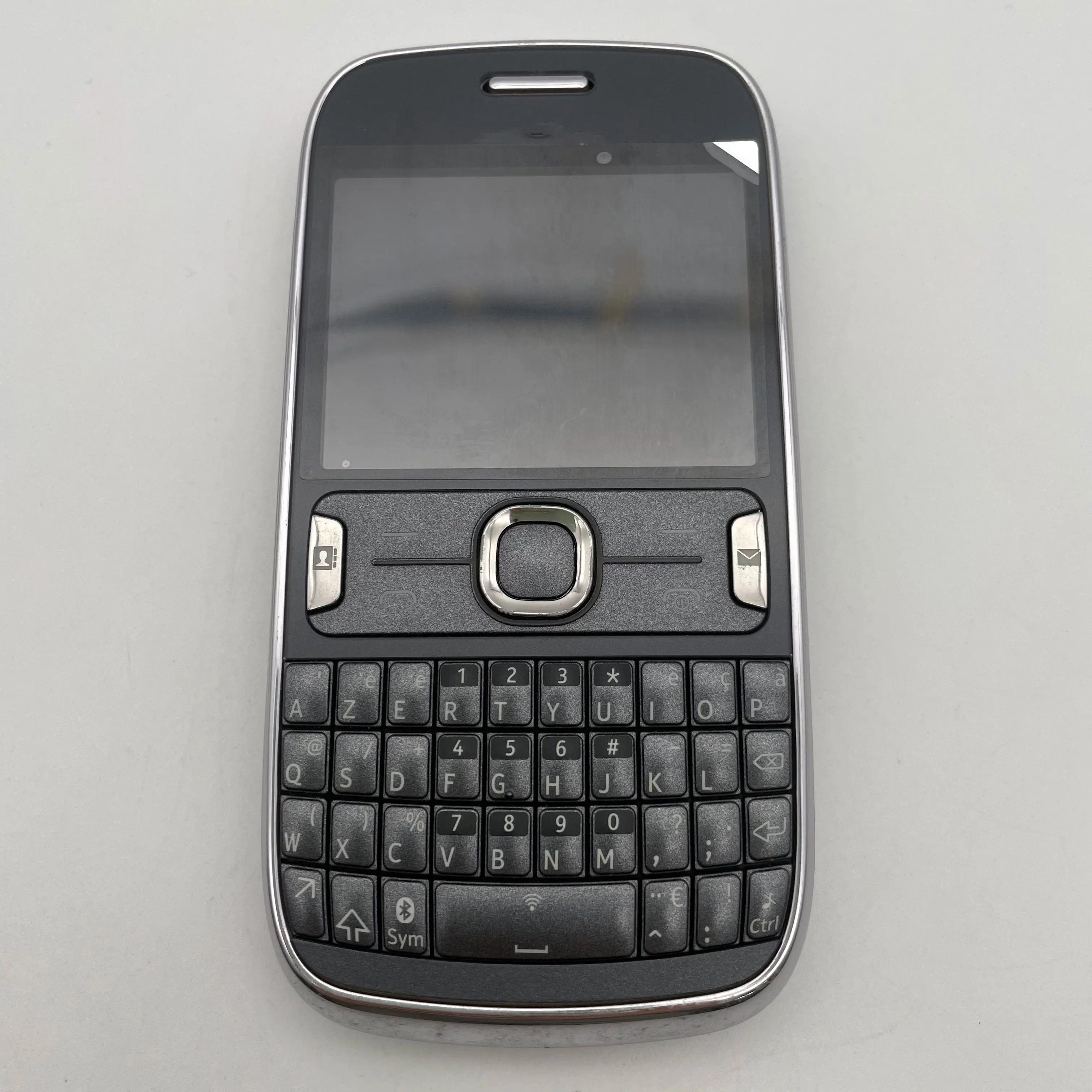 هاتف Asha 302 أصلي غير مقفول بشريحتين GSM 900/1800 مزود بتقنية البلوتوث ولوحة مفاتيح عربية روسية مصنوعة في فنلندا #2