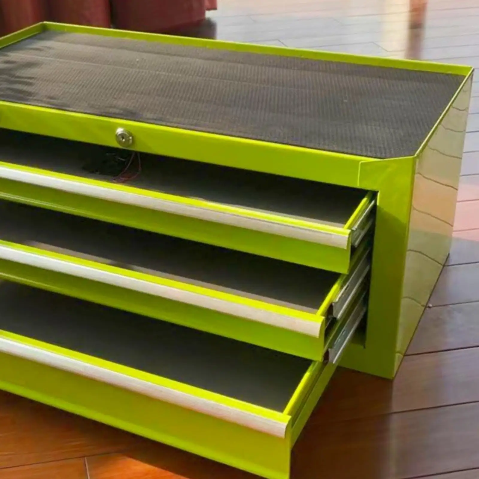 Lockable Tool Cabinet Storage for Workbench Metal Three Drawer Unit with Non Slip Top