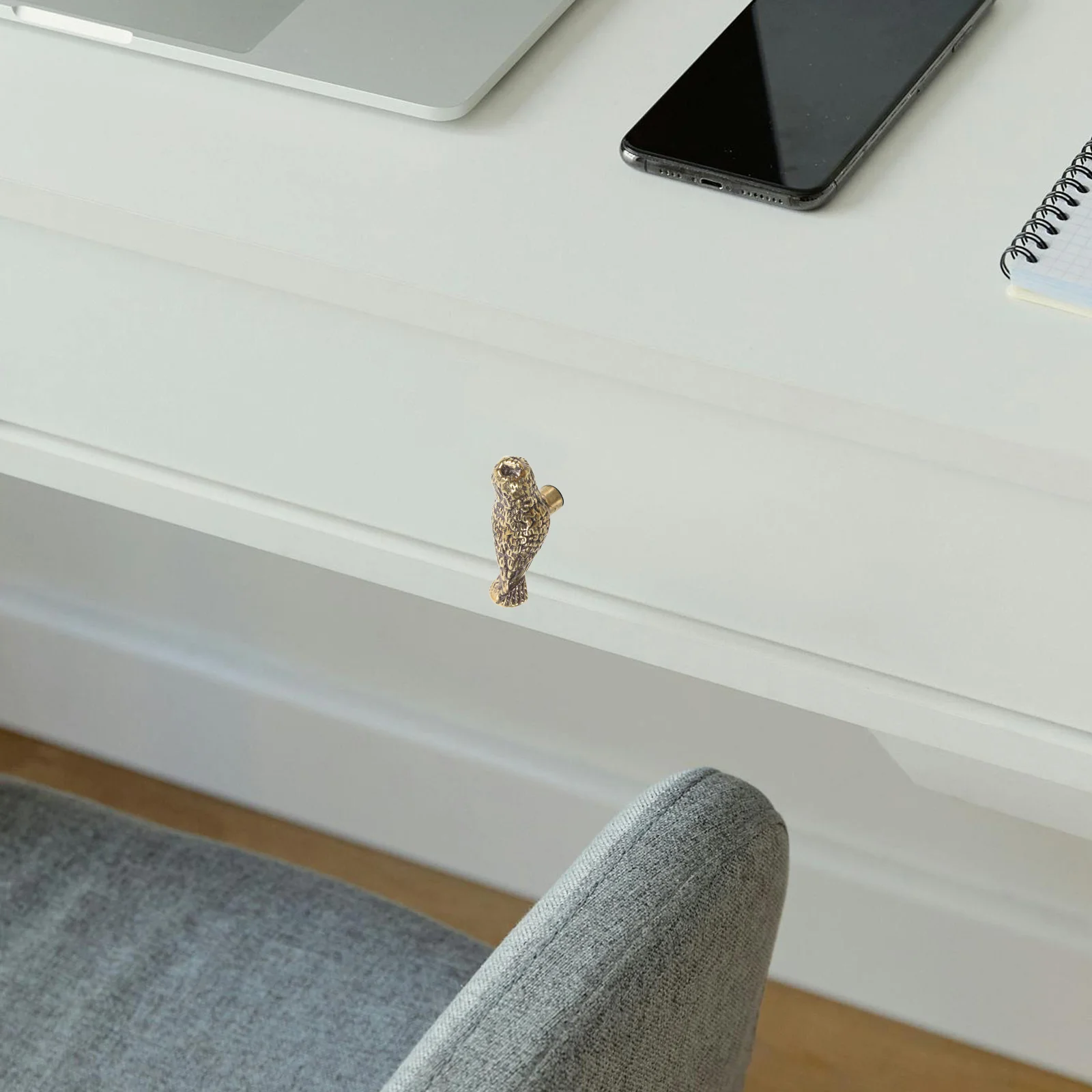 

2Pcs Brass Owl Cabinet Pulls Vintage Decorative Dresser Drawer Knobs Unique Furniture Hardware for Kitchen Cabinets