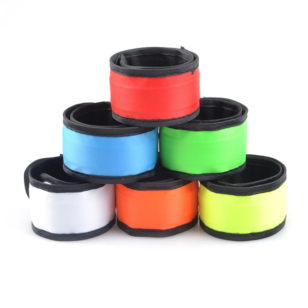 

4PCS Glow Bracelets LED Neon Wristb s for Runners Bikers Outdoor Activities Snap Glow in Dark Safety Light Accessories