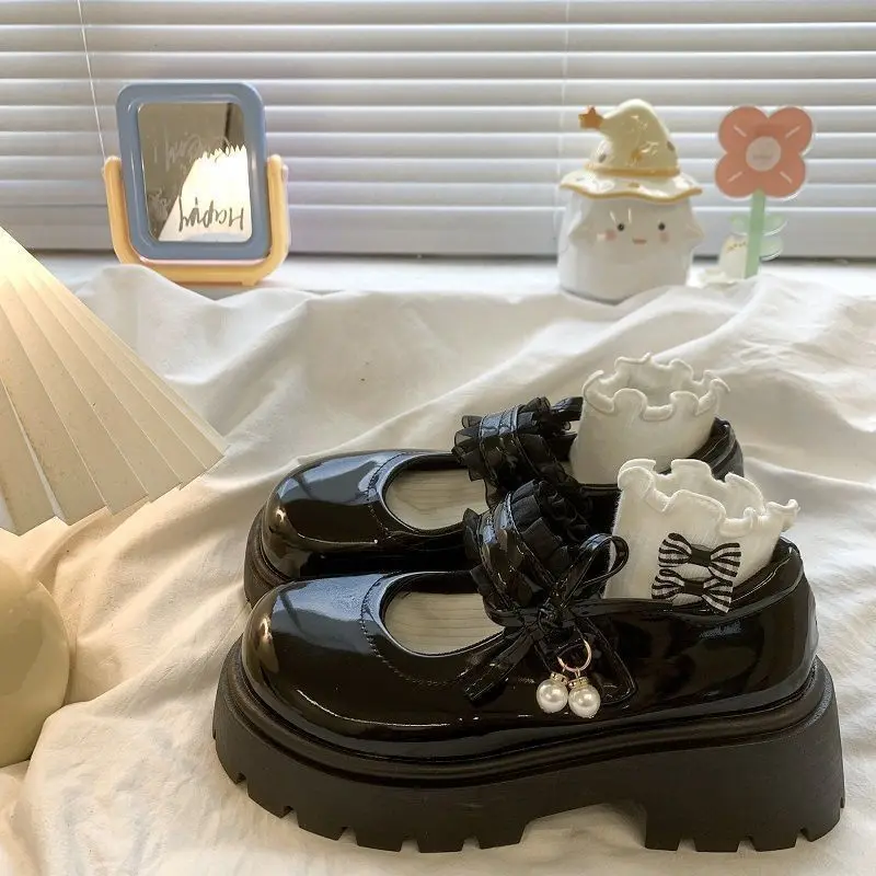 Women Pearl Bow Mary Jane Shoes Patent Leather Ruffle Strap Chunky Lug Sole Round Toe Sweet Lolita Casual Platform Dress Shoes