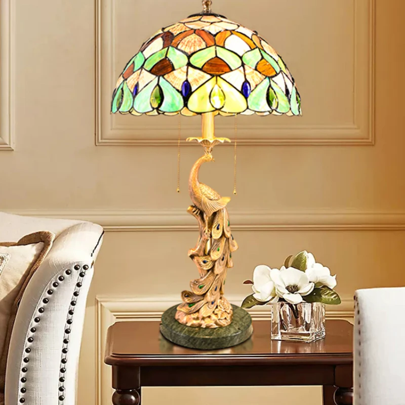 

High-end copper retro table lamp American luxury atmosphere living room villa study romantic peacock bedroom bedside table lamp