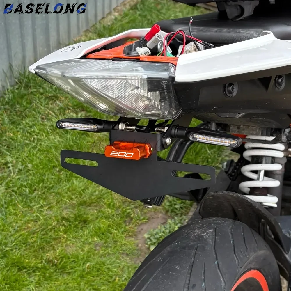 

For DUEK 125 250 390 Duke390 2017 - 2026 Rear License Plate Motorcycle LED Light Tail Tidy Holder Fender Eliminator Tail Bracket