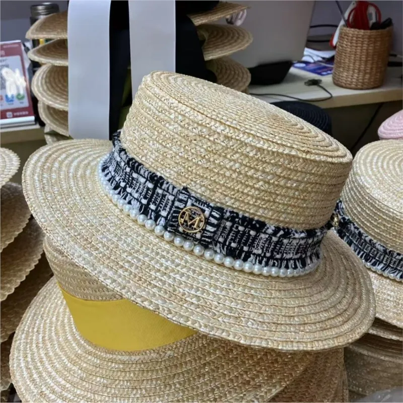 

Fashionable and woven hat for women with a flat top versatile during outings