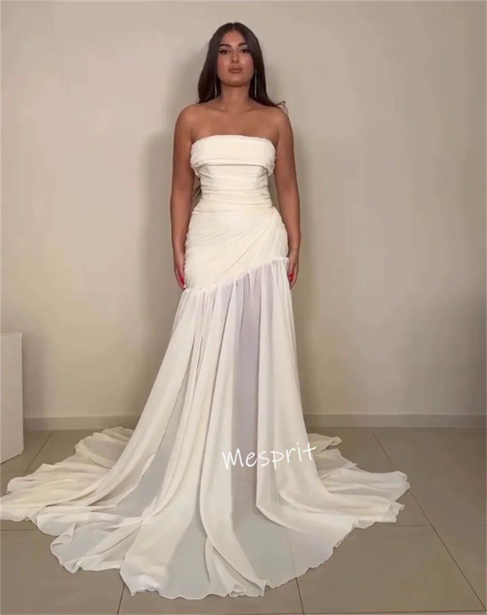 Abito da cerimonia su misura lungo fino al pavimento con tromba senza spalline in chiffon personalizzato Donna Elegante festa Matrimonio Semplice formale