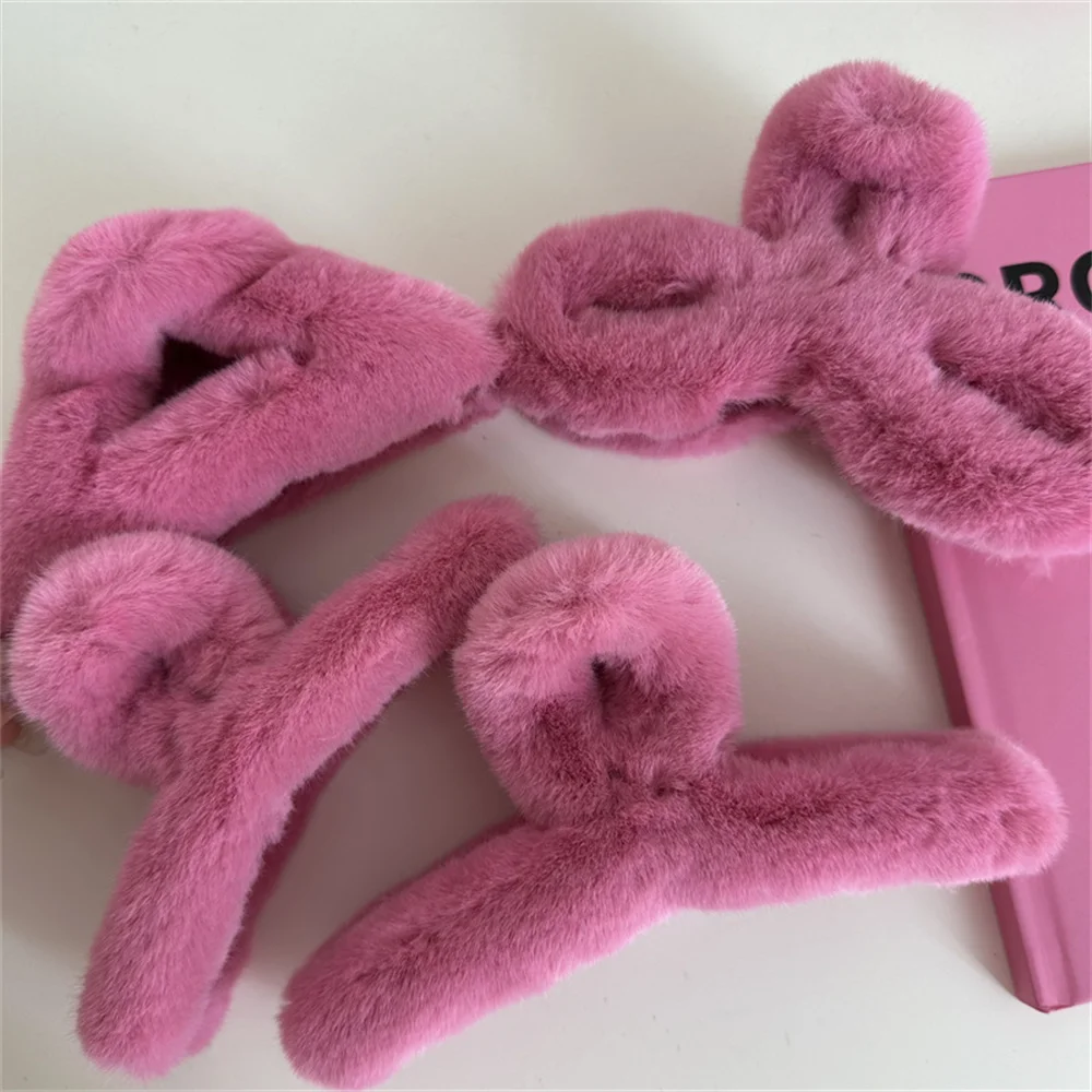 New Autumn And Winter Plush Hair Clip Back Of The Head Shark Clip Women Girls Pink Artificial Fur Hair Claw Hair Accessories