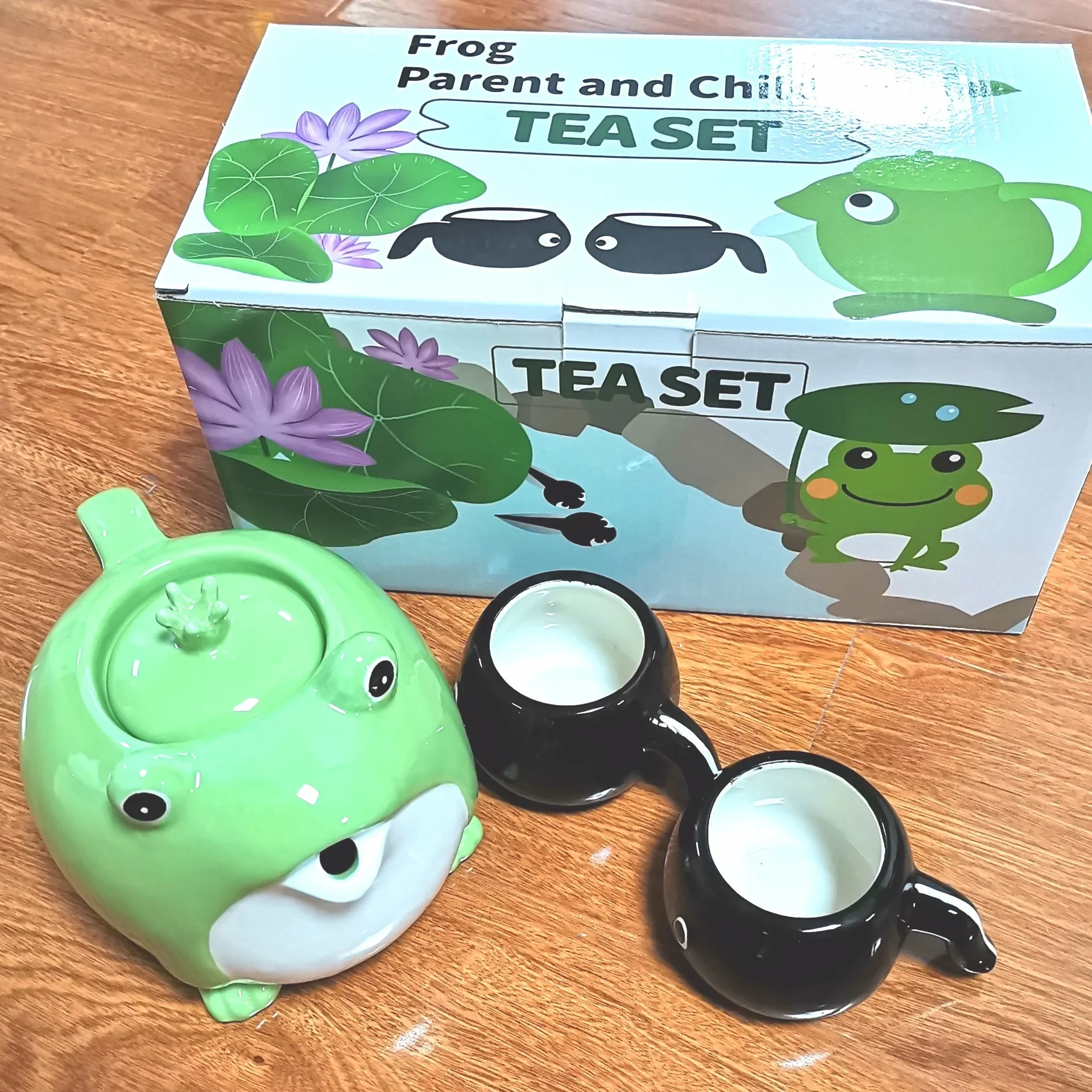 Green Frog Black Tadpole Shaped Creative Porcelain Cute Ceramic Teapot and 2 Tea Cups Sets Kids Japanese Style Teawear Set