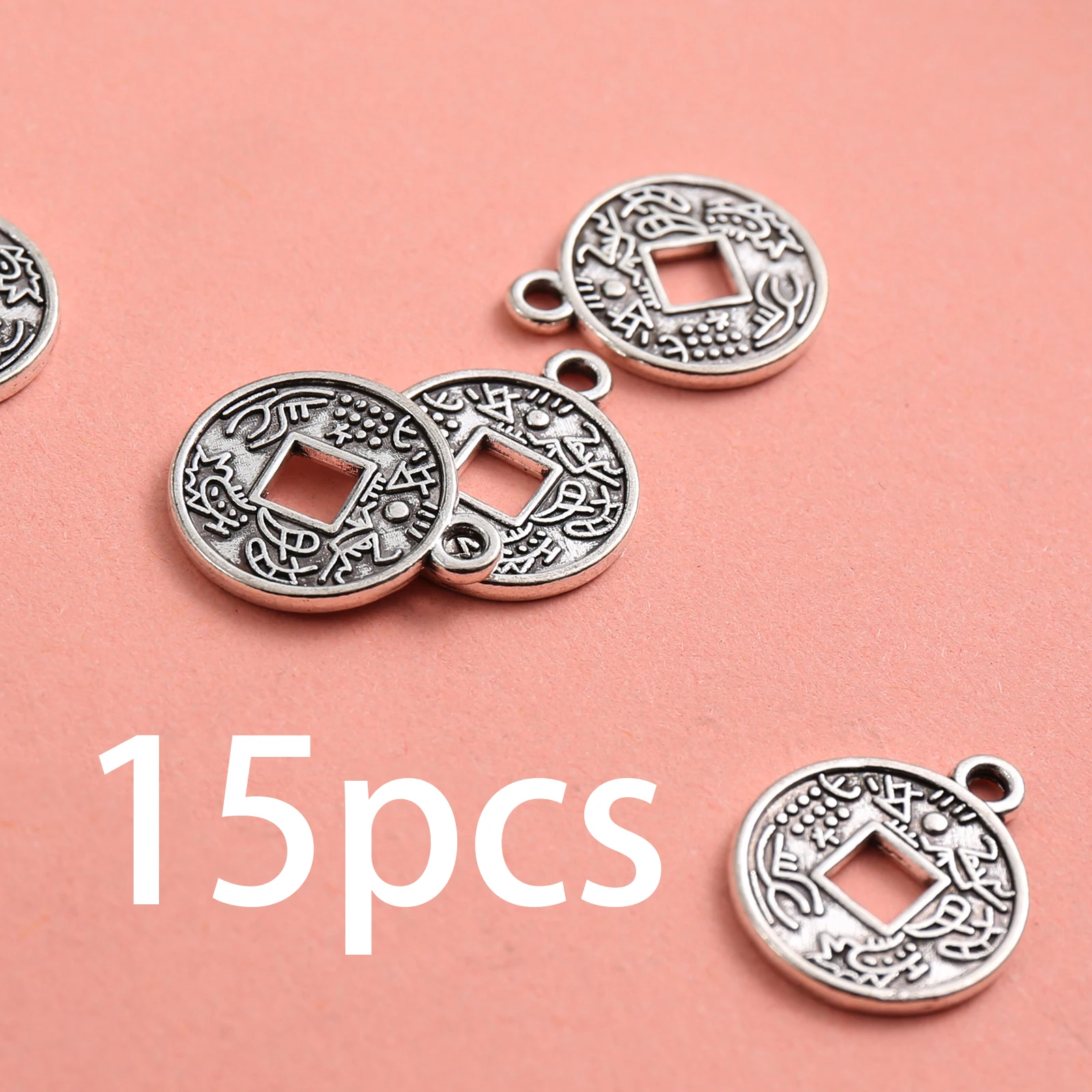 15 Stück Vintage-Anhänger mit quadratischem Loch, Mini-Rundanhänger mit chinesischer Blumenprägung, geeignet für DIY-Armbänder, Halsketten und Ohrringe, handgefertigte
