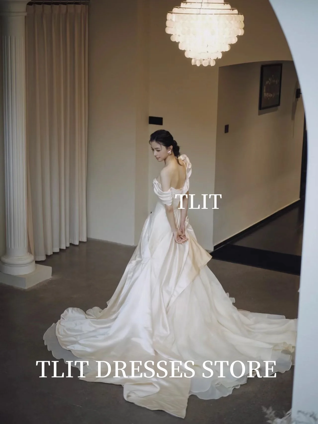 فساتين زفاف أنيقة من الساتان والحرير من TLIT فساتين زفاف كورية لالتقاط الصور بدون أكتاف فستان زفاف شيفون مخصص