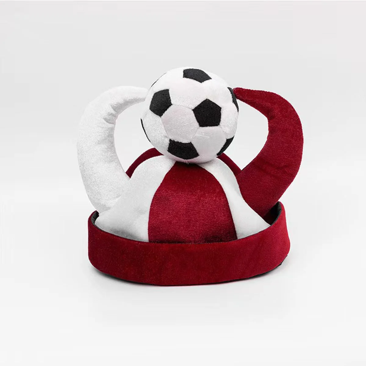 Carnaval, voetbalhoed, props voor aanmoediging, feestelijke hoed met stierenkop, kerstmuts.