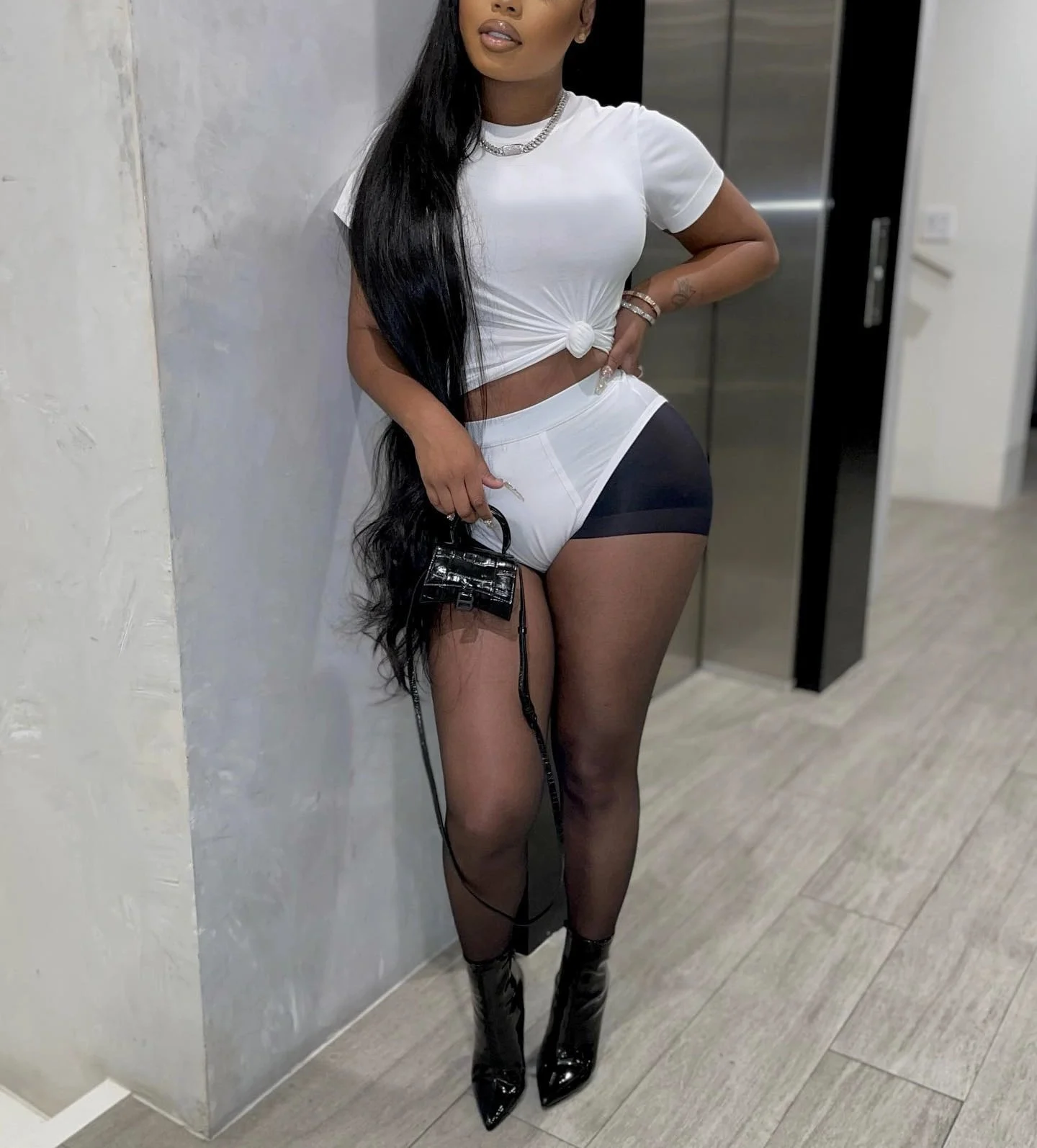 

Активный женский комплект ort Sve T-shirt And Me в стиле пэчворк S, повседневная спортивная одежда, ансамбль для женщин, коллекция осень 2023,