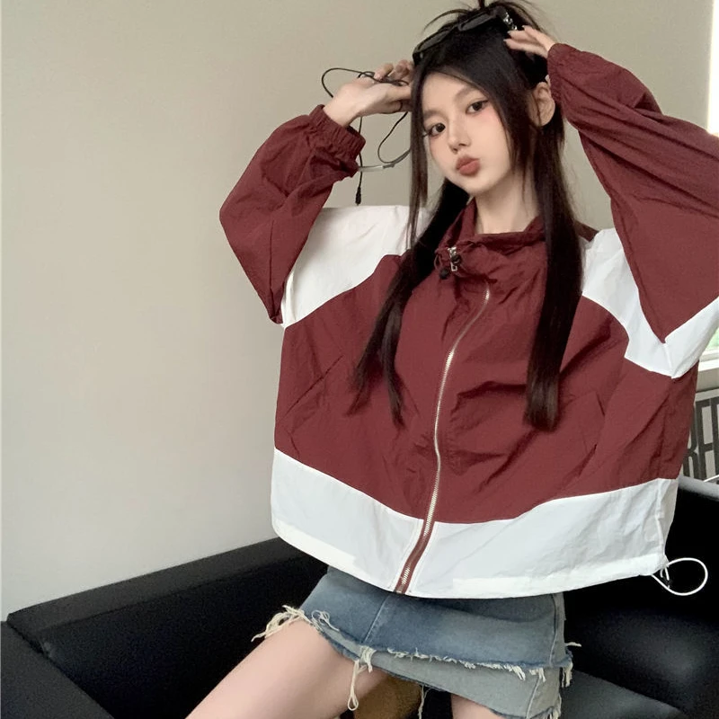 Deeptown Windbreaker Jacekt Women Oversized Korean Fashion Gorpcore Track Jackets Zipper Outdoor Windbreak Vintage Y2k Aesthetic