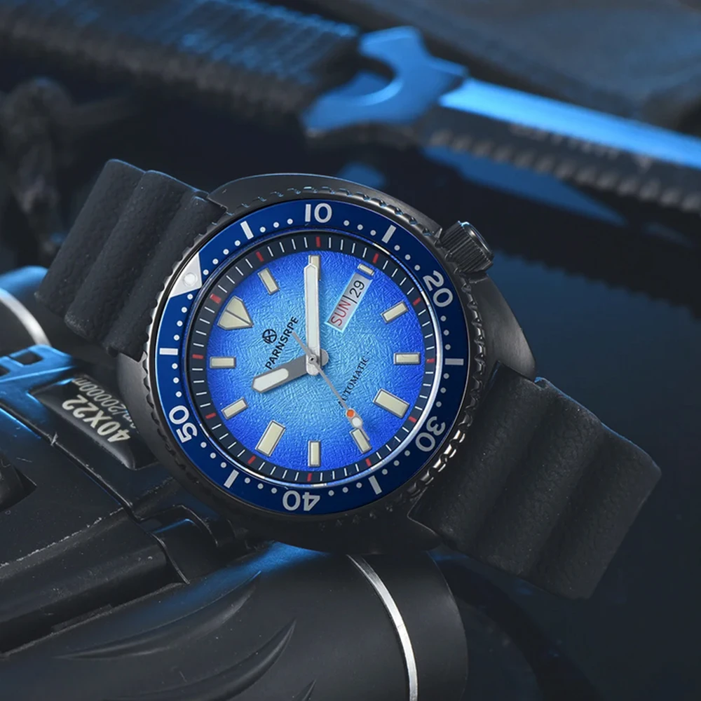 

PARNSRPE Diver Men's 42mm Automatic Mechanical Watch Japan NH36 Blue Aseptic Dial Black Rubber Strap Day Date Indicator