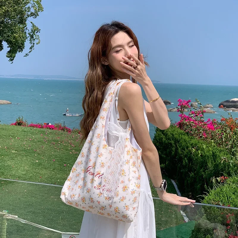 

New High-quality Cute Girls Backpack Women's Handbag Shoulder Bag Fashion Crossbody Bag Canvas Large Shopping Bag Women's Gift