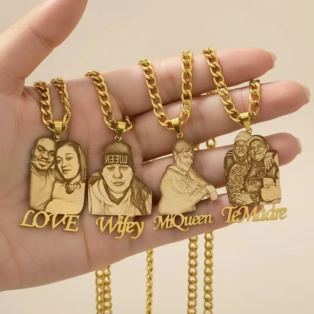 

Laser Engraved Custom Photo Name Necklace 18K Gold Plated Personalized 304 Stainless Steel Pendant Gift for Her Him Cuban Chain