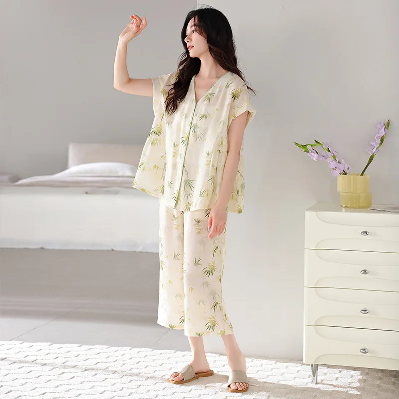 Elegant Summer Sleepwear Women's Short Sleeve Seven-Foot Thin Model Wearing Outdoors Home Comfortable Nightgown Set