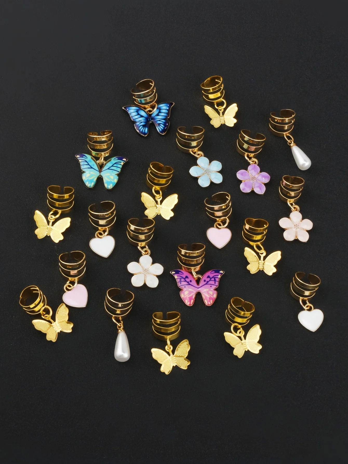 The best-selling dreadlock hair band pendant, butterfly heart hair ring, is fashionable and cute