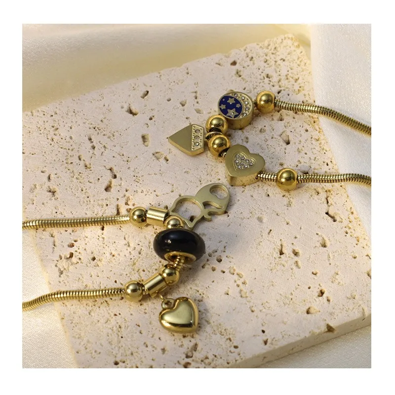 

New Diamond-encrusted Heart Pendant Bracelet Women's Gold Light Luxury High-end Design Bracelet