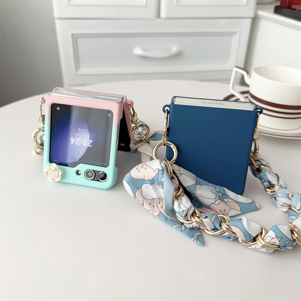 For Samsung Galaxy Z Flip 6 5 Case Fashion Bracelet Wrist Chain Lanyard Gradient Scarves Shockproof  Cover For Galaxy Flip 5 6