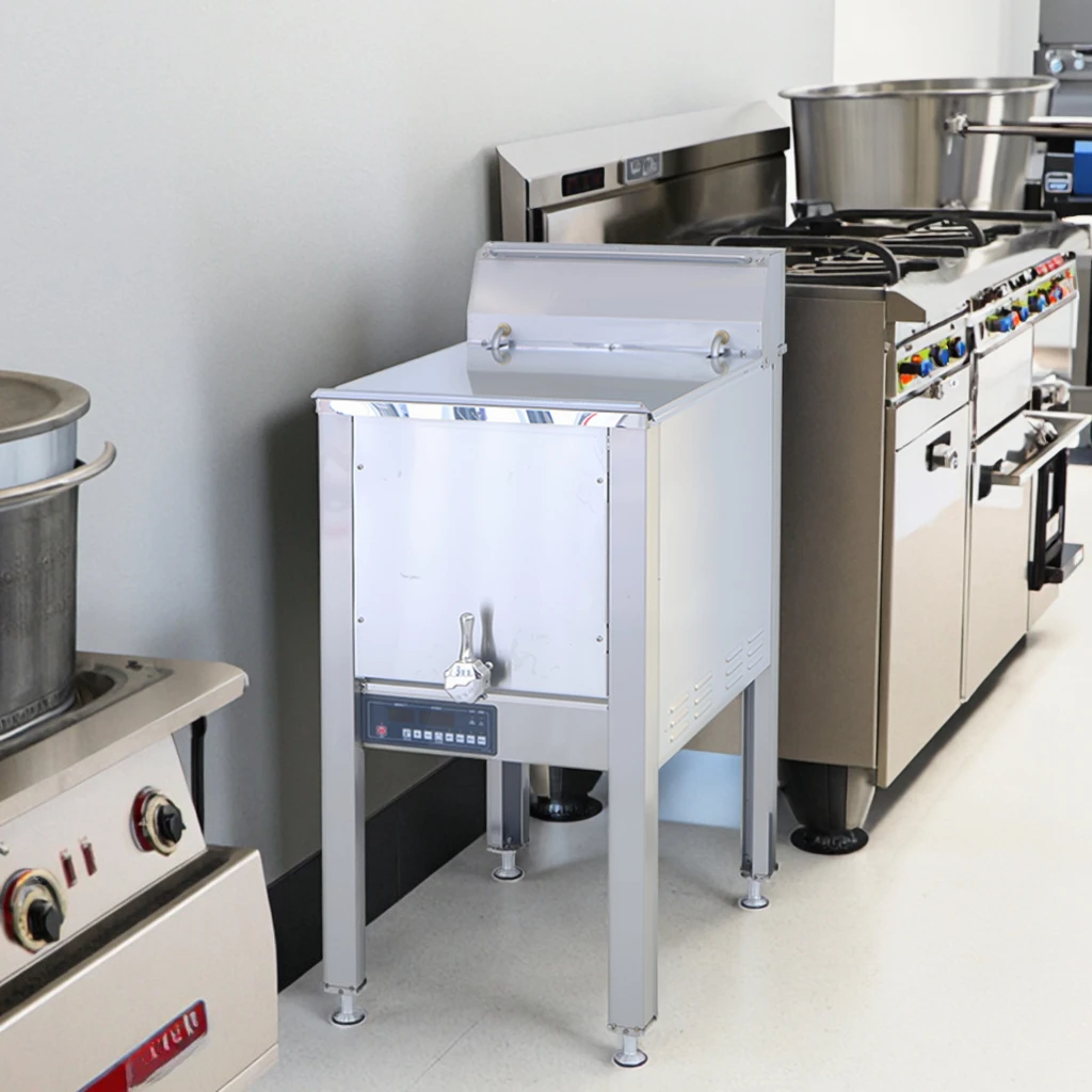 Commercial electric vertical fryer for use in restaurant and hotel kitchens for frying chicken and chips