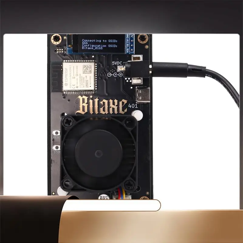 

X64A-Bitaxesupra 401 Solo Miner Bitaxe 13 Вт 700-800Gh/S BM1368 ASIC-чип от Antminer S21 Bitcoin BTC Miner с подставкой BR Plug