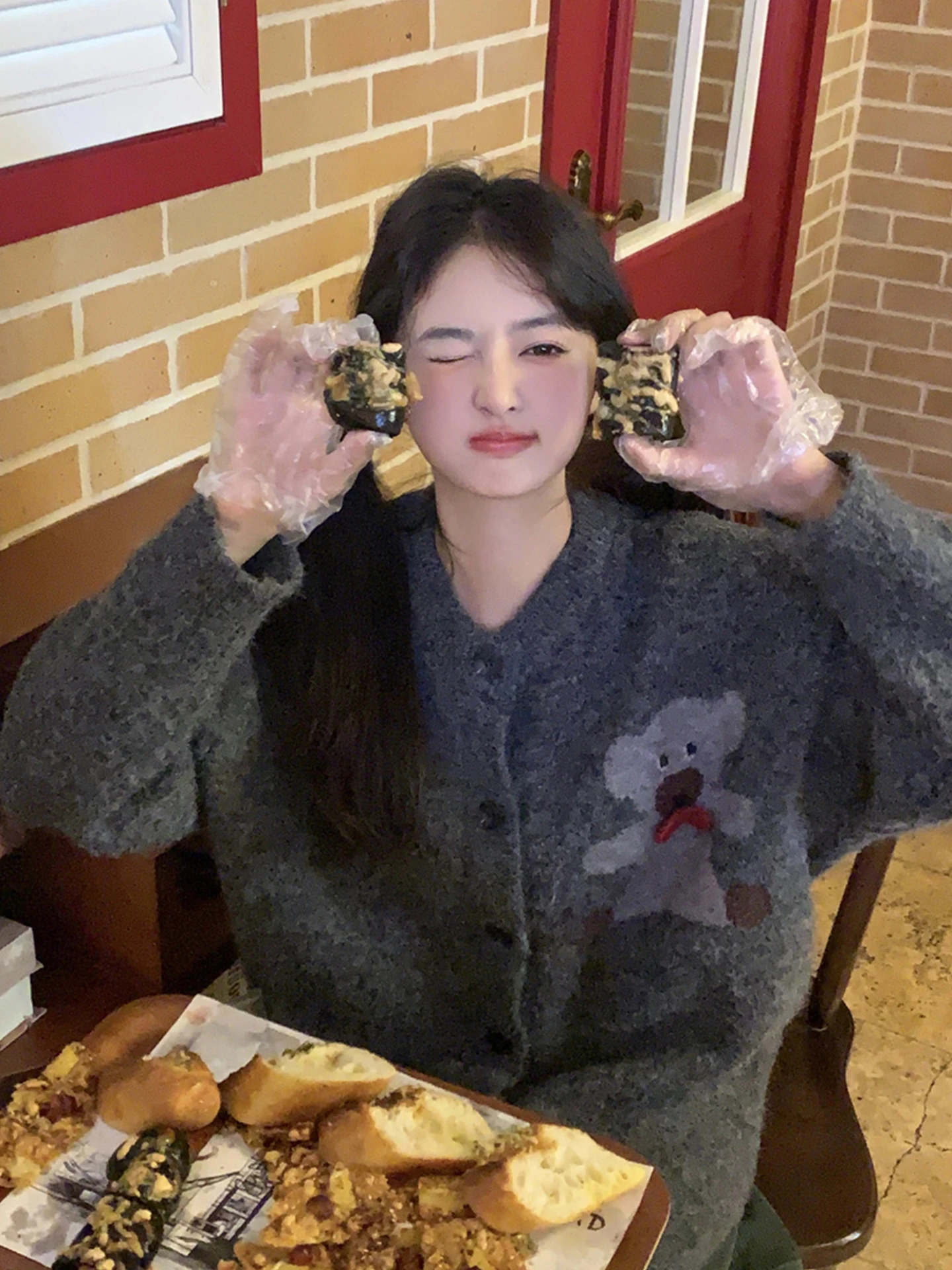 

Женский утепленный вязаный кардиган с мультяшным медведем, весенний, свободного кроя, с эффектом омоложения, с длинными рукавами, круглым вырезом, удлиненный