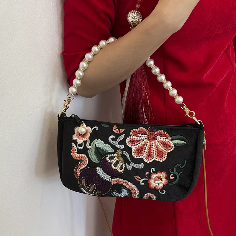 Chinesische Umhängetasche mit Blumenstickerei, Damen-Schultertasche, Handtasche mit Perlenhenkel, Vintage-Geldbörse im ethnischen Hanfu-Stil – Detail 7